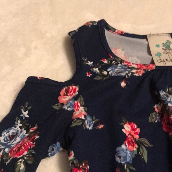 Lily Bleu Floral Cold Shoulder Blouse - Size 6 - Picture 5 of 6